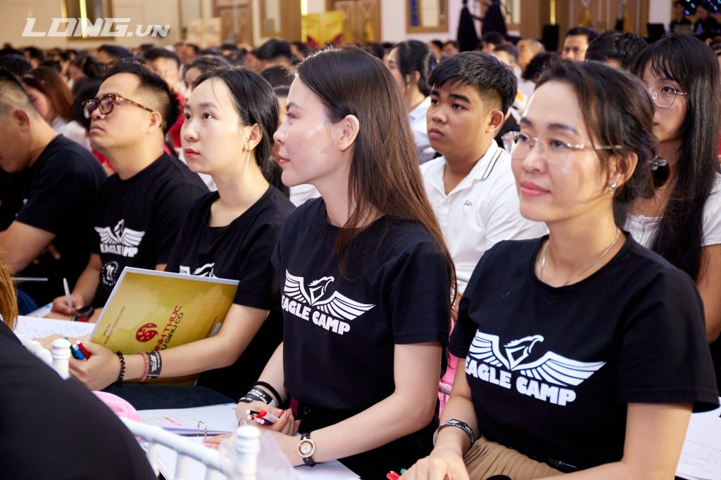Bác sĩ diệp Dung rất chịu khó học tập những lớp phát triển bản thân