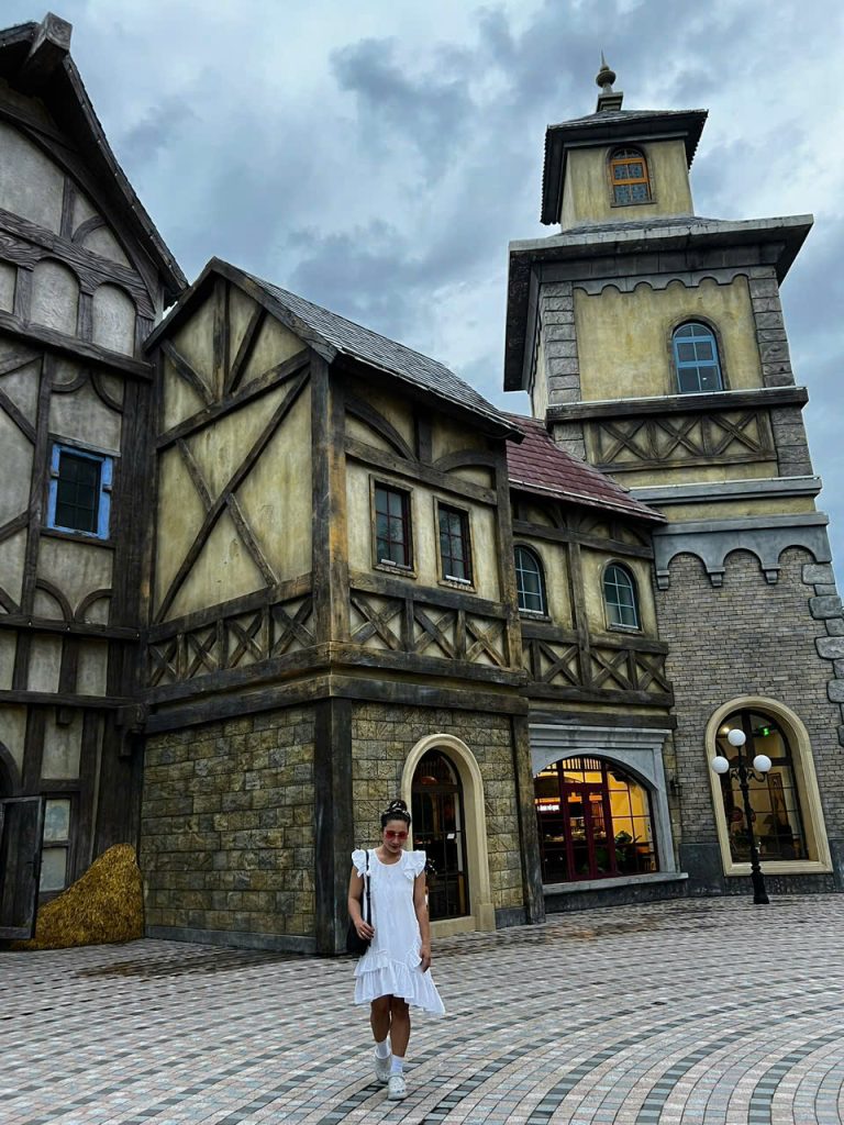 Nguyễn Thị Dạ Quỳnh phải vượt qua áp lực tài chính, sai lầm trong kinh doanh và sự hoài nghi từ người thân